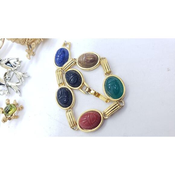 Vintage Lot Brooch Bracelet Insects Scarabs Animals Butterflies Bunny Bird Bees - Picture 2 of 16